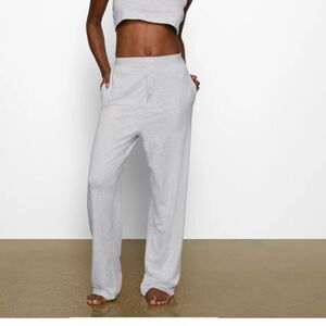 Skims  Women's  Light Heather Gray Boyfriend Loose Lounge Pants Size S NWT